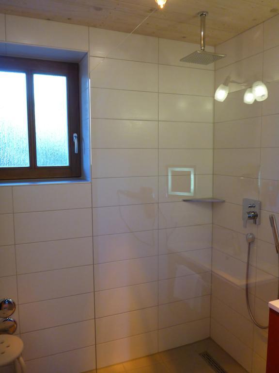Gaestehaus Guggomos "Das Allgaeustyle" Fussen Room photo